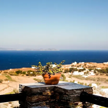 Liotrivi, Traditional House 아폴로니아