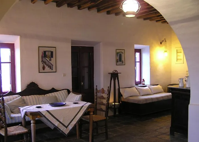 펜션 Liotrivi, Traditional House