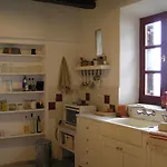 Liotrivi, Traditional House * Apollonia