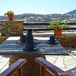 Liotrivi, Traditional House