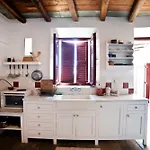 Semesterbostad Liotrivi, Traditional House Apollonia