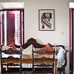 Liotrivi, Traditional House * Apollonia