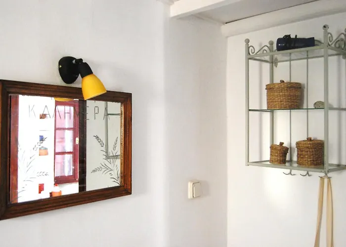 Liotrivi, Traditional House *